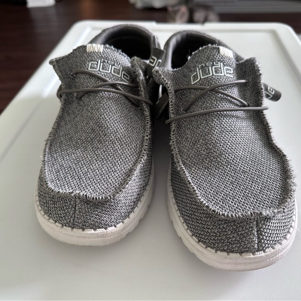 Mens Size 7 Hey Dudes